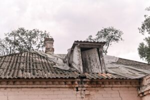 DA Travaux Habitat - Toiture endommagée